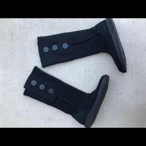 Black sweater Cardi UGG BOOTS